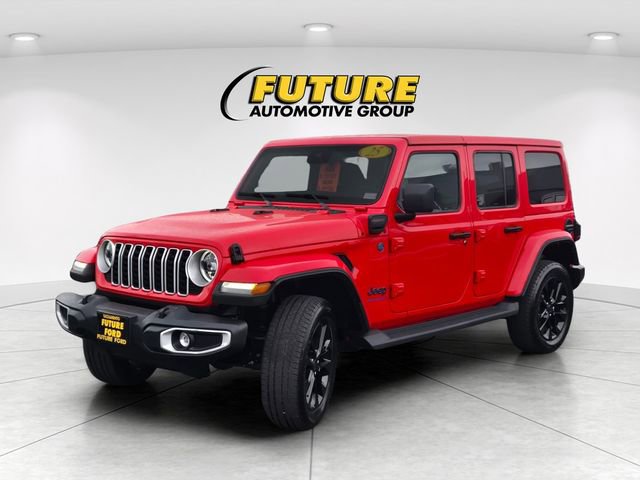 Used 2025 Jeep Wrangler Unlimited Sahara AWD/4WD image 8