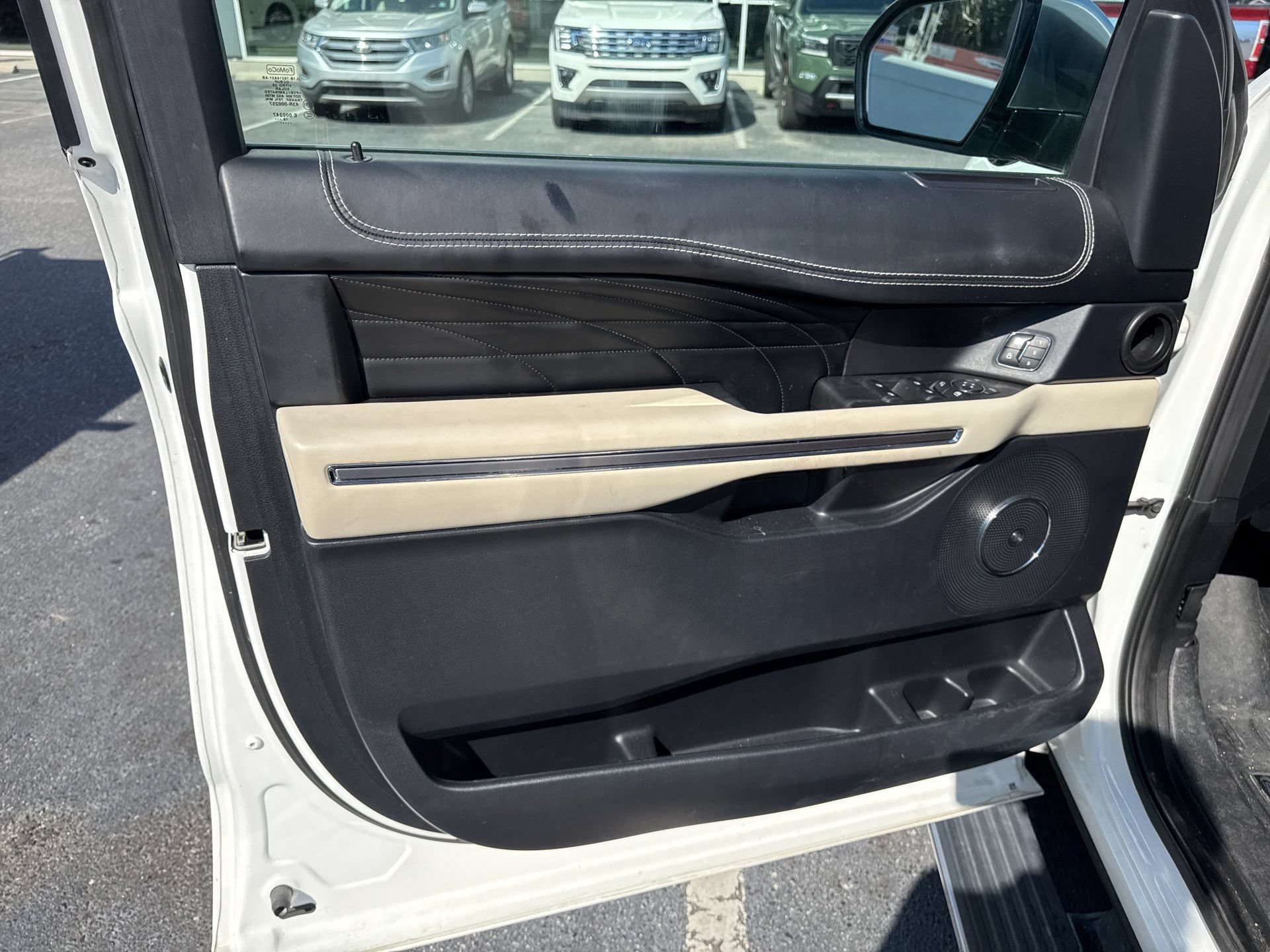 Certified 2020 Ford Expedition Platinum AWD/4WD image 13