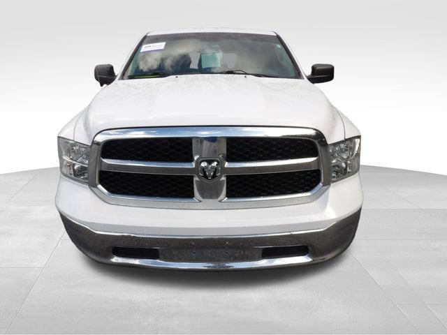 Used 2019 RAM 1500 Classic SLT AWD/4WD image 2