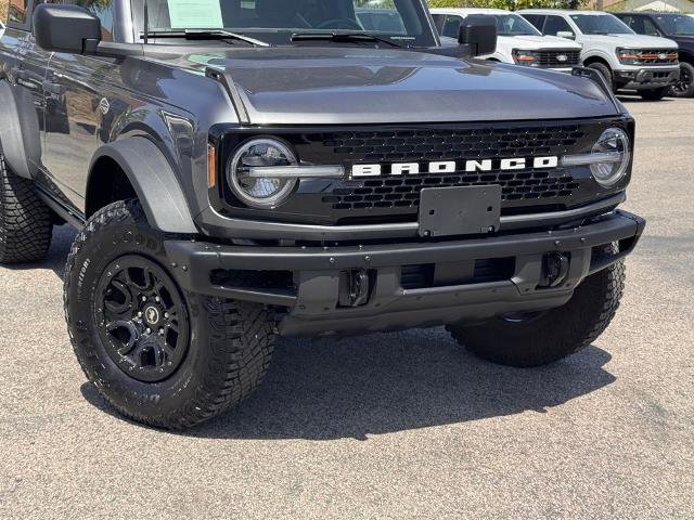 Certified 2024 Ford Bronco Wildtrak AWD/4WD image 3