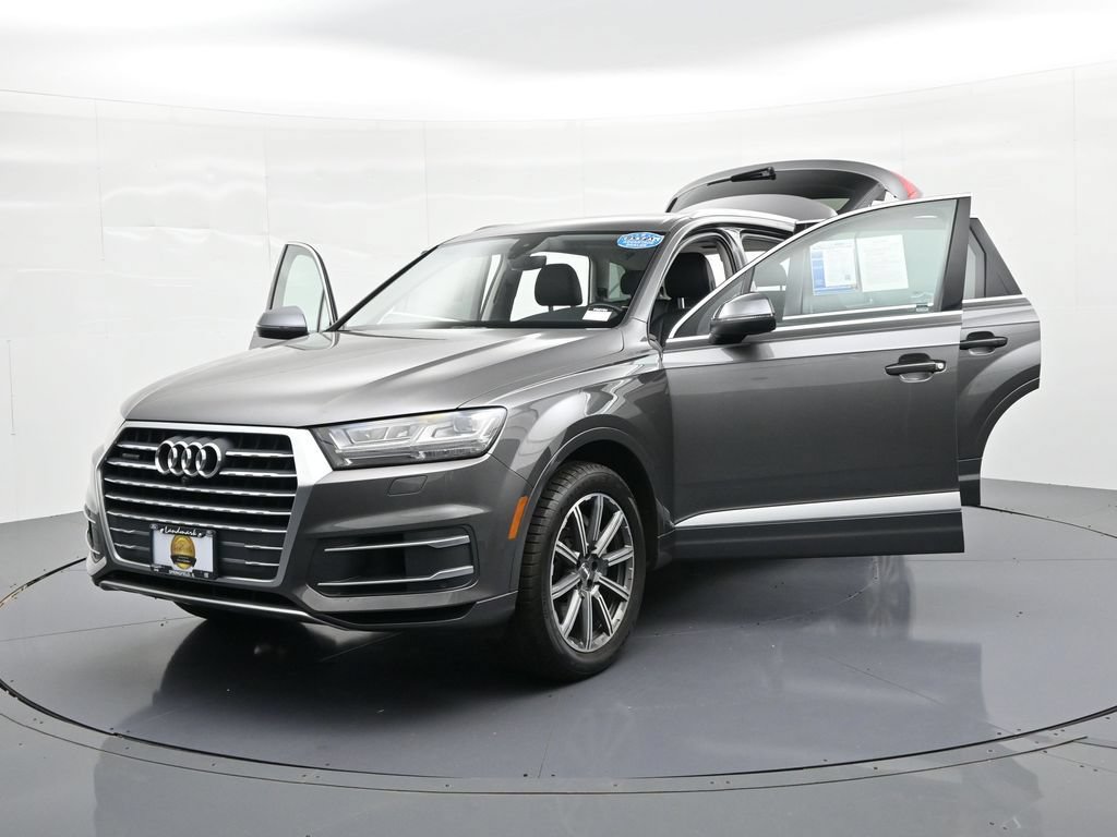 Used 2019 Audi Q7 3.0T Premium AWD/4WD image 25