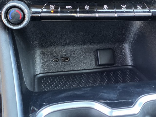 Used 2024 Chevrolet Traverse LS FWD image 24