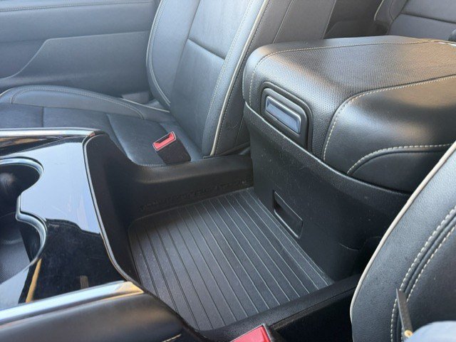 Used 2025 Chevrolet Tahoe Premier AWD/4WD image 26