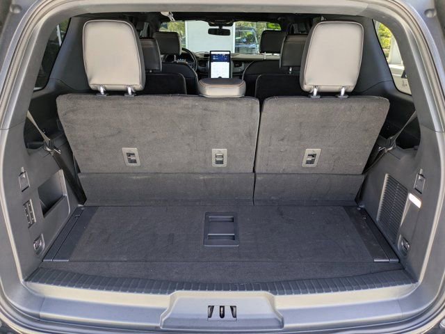 Certified 2023 Ford Expedition Platinum image 22
