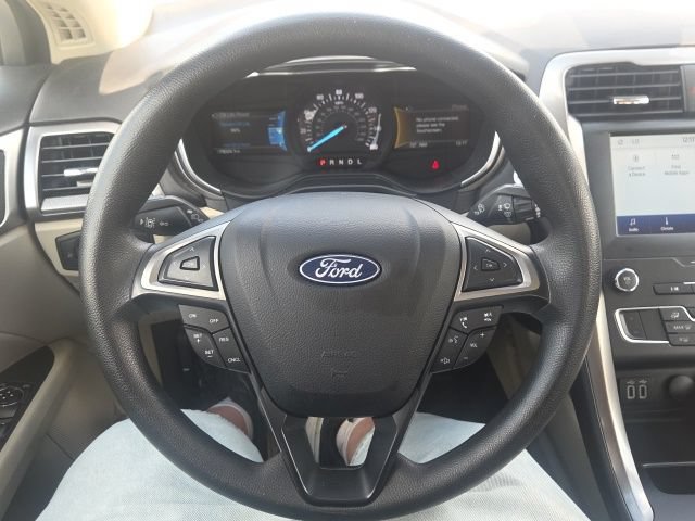 Certified 2020 Ford Fusion SE FWD image 32