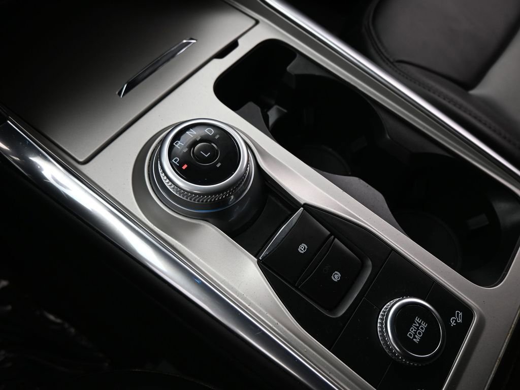 Certified 2023 Ford Explorer XLT w/ Equipment Group 202A image 17