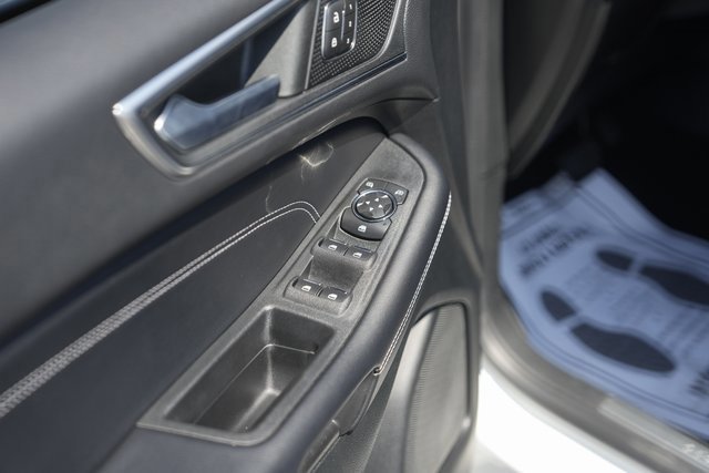 Certified 2022 Ford Edge Titanium image 28