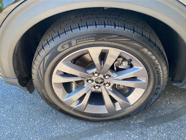 Certified 2023 Ford Explorer XLT w/ Equipment Group 202A AWD/4WD image 28