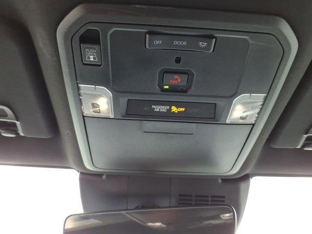 Used 2024 Toyota Tacoma SR5 AWD/4WD image 33