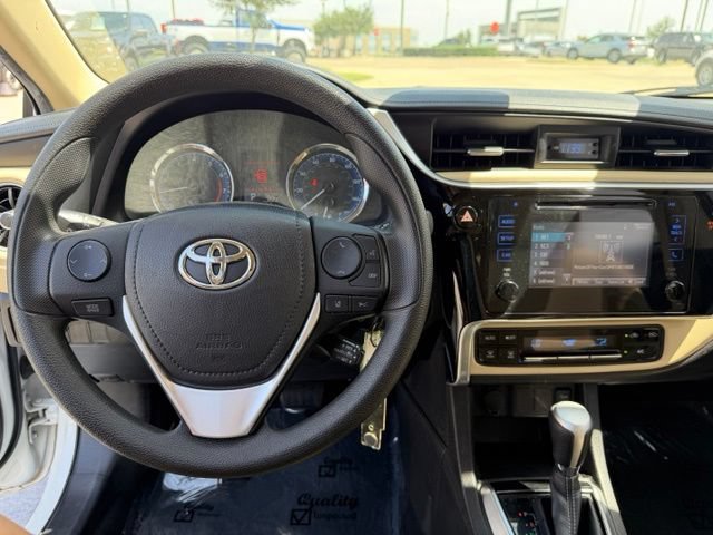 Used 2017 Toyota Corolla LE FWD image 12