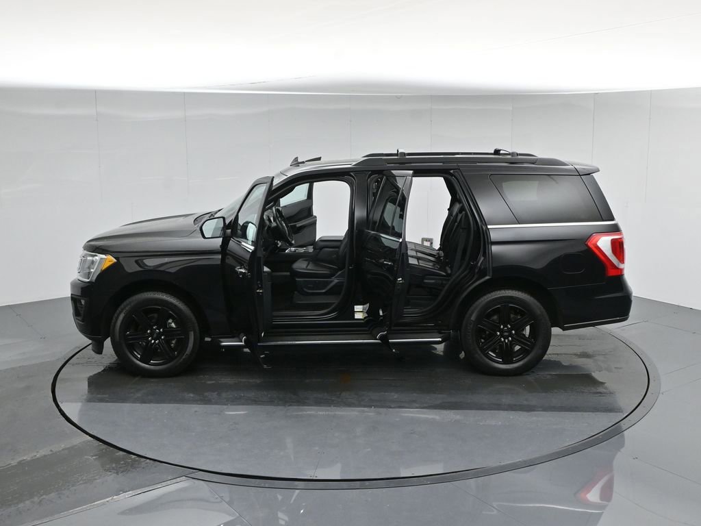 Certified 2020 Ford Expedition XLT w/ Equipment Group 202A image 59