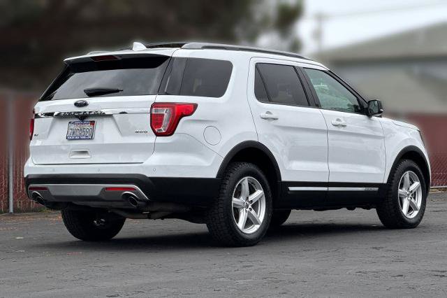 Certified 2017 Ford Explorer XLT AWD/4WD image 30