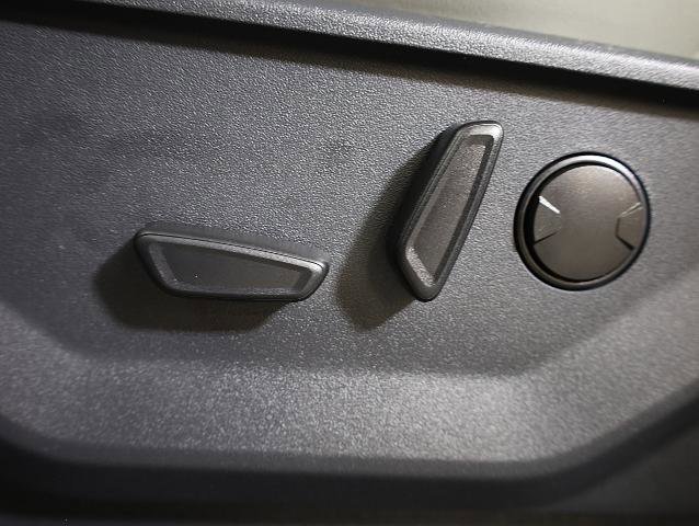 Certified 2025 Ford Expedition Active image 25