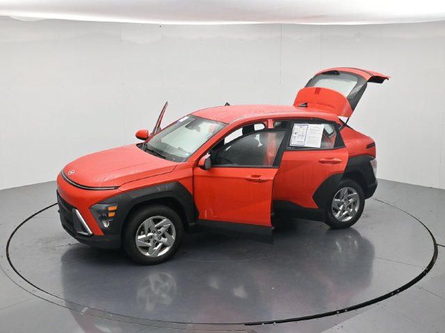 Used 2025 Hyundai Kona SE AWD/4WD image 45