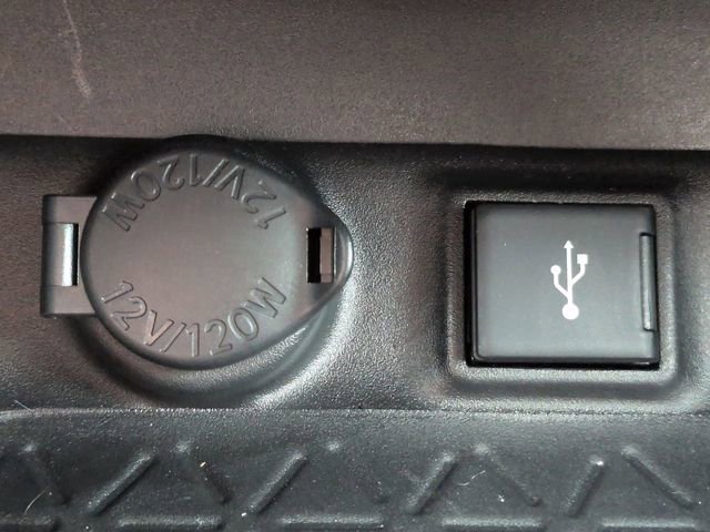 Used 2022 Toyota RAV4 XLE Premium AWD/4WD image 22