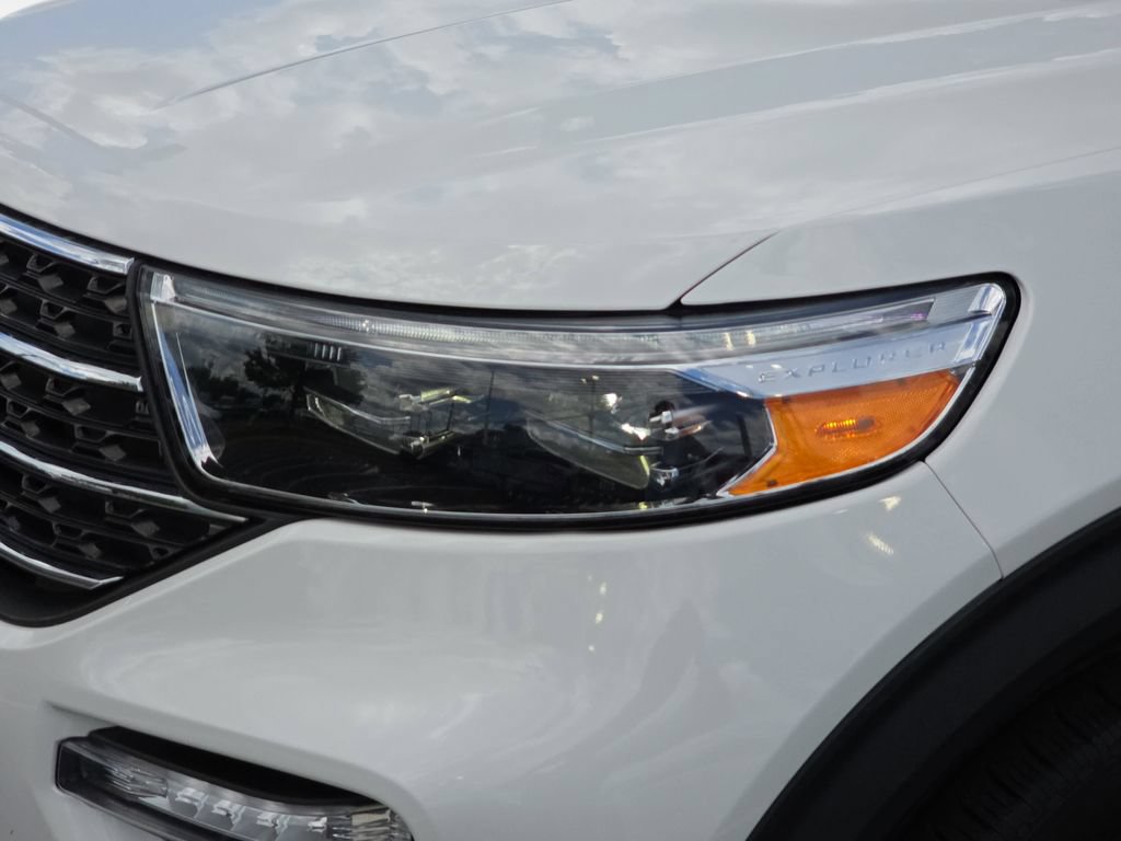 Certified 2023 Ford Explorer XLT w/ Equipment Group 202A AWD/4WD image 28