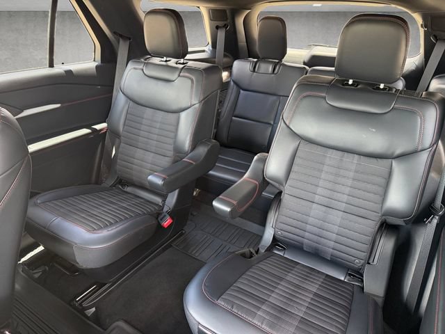 Certified 2025 Ford Explorer ST-Line w/ Premium Package RWD image 23