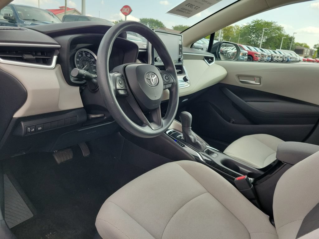 Used 2020 Toyota Corolla LE FWD image 21