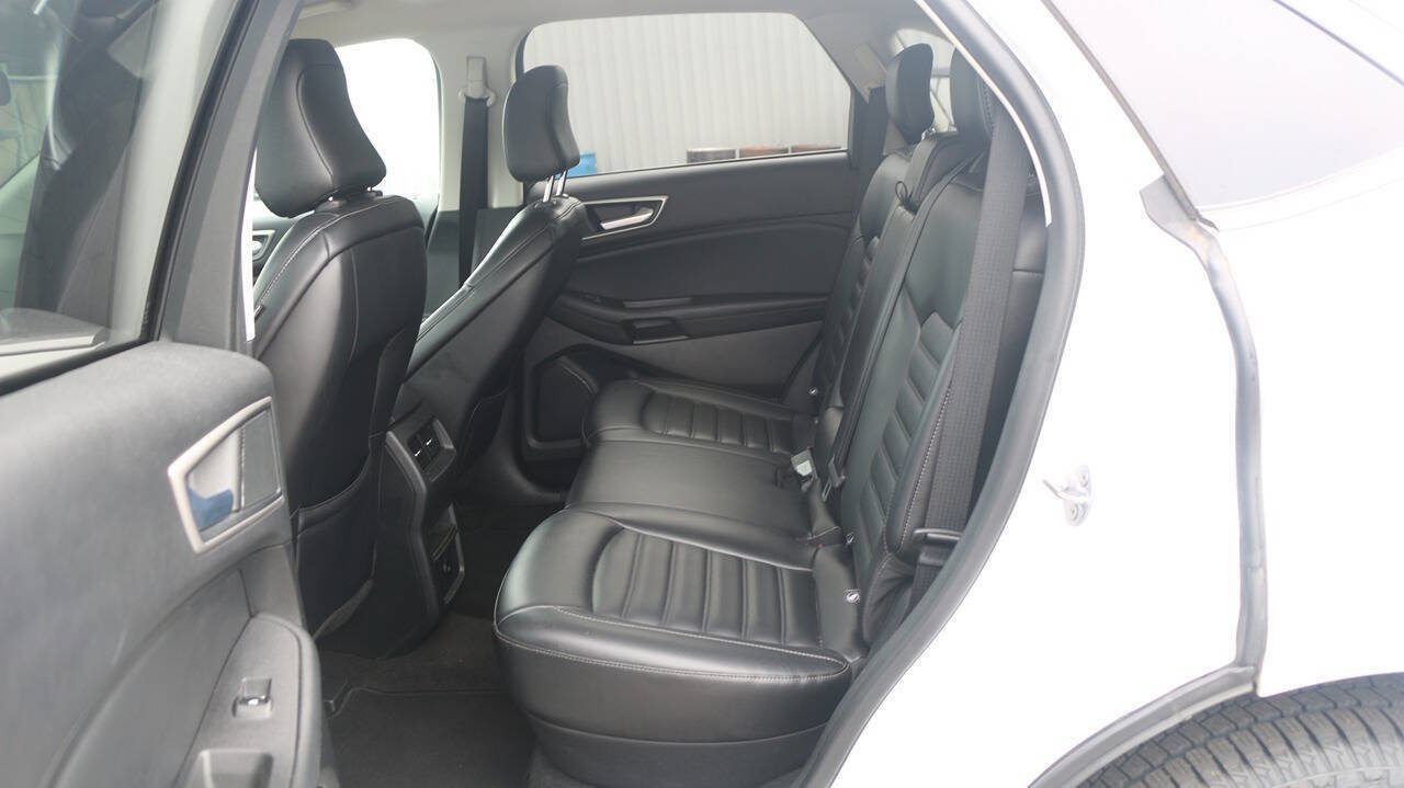 Certified 2024 Ford Edge SEL AWD/4WD image 13