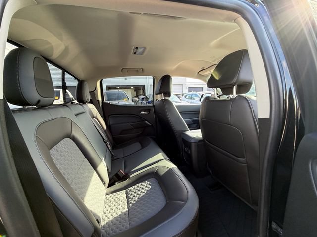 Used 2020 Chevrolet Colorado Z71 w/ Z71 Midnight Edition RWD image 15
