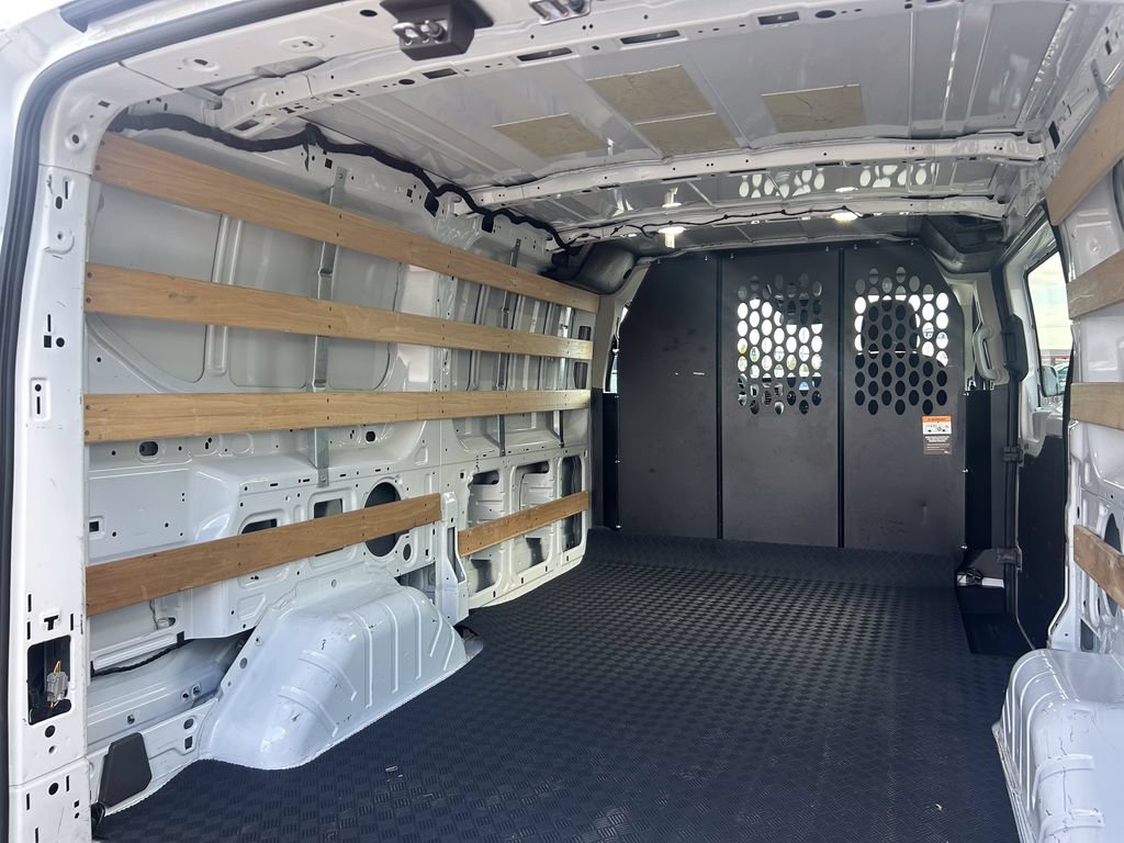 Certified 2025 Ford Transit 250 Low Roof w/ Exterior Upgrade Package RWD image 16