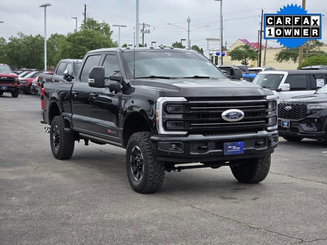 Certified 2026 Ford F350 Platinum w/ Tremor Off-Road Package AWD/4WD image 3