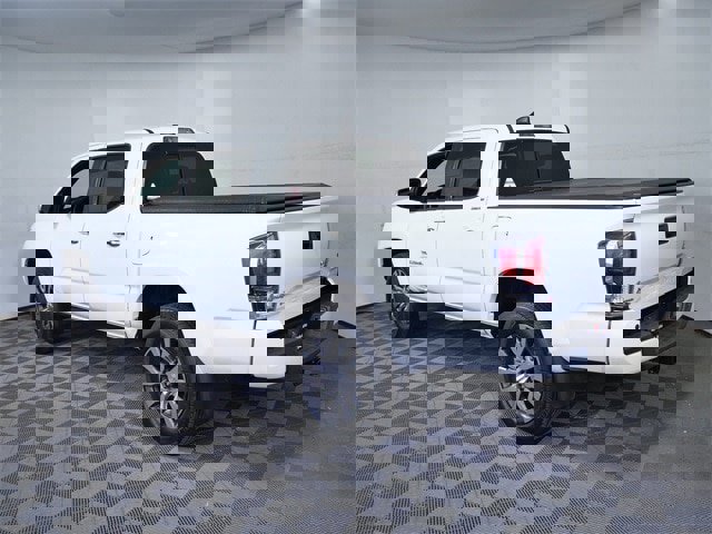 Used 2021 Toyota Tacoma Limited image 6