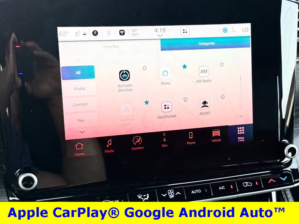 Used 2023 Jeep Wagoneer L Series III w/ Preferred Equipment Group image 13