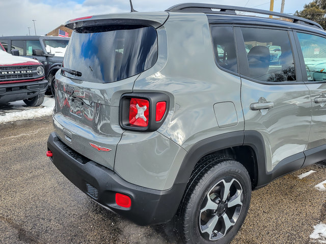 Used 2020 Jeep Renegade Trailhawk w/ UConnect 8.4 Nav Group image 5