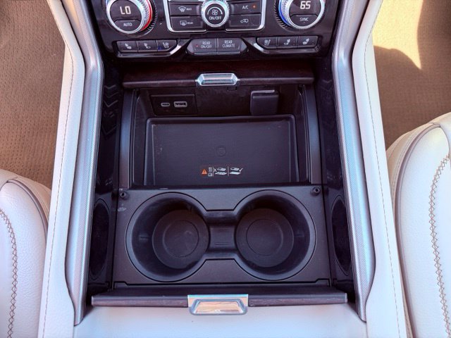 Used 2024 GMC Yukon Denali AWD/4WD image 24