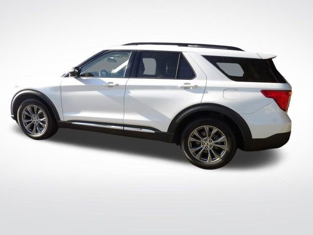 Certified 2022 Ford Explorer XLT w/ Equipment Group 202A RWD image 13