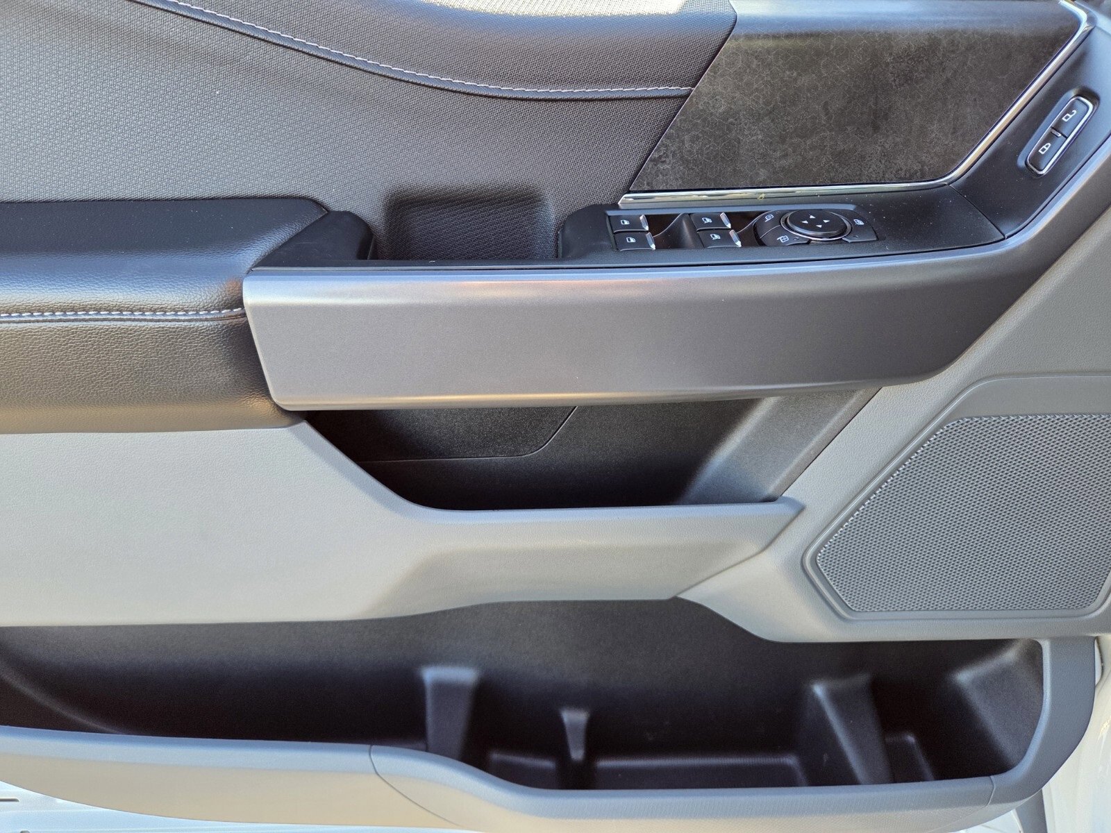 Certified 2025 Ford F150 XLT w/ Equipment Group 301A Standard image 17