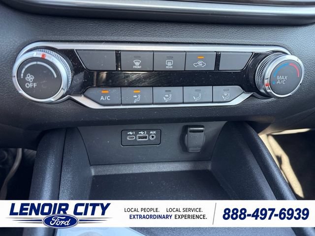 Used 2025 Nissan Altima 2.5 SV FWD image 26