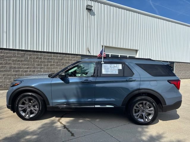 Certified 2025 Ford Explorer Active w/ Active Comfort Package AWD/4WD image 10