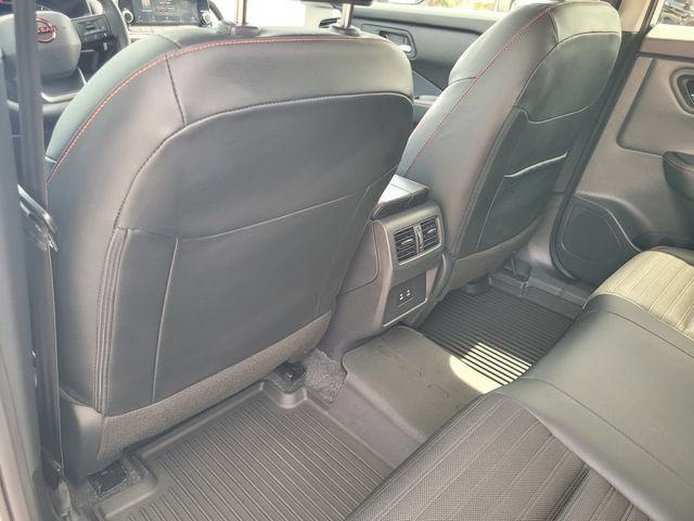 Used 2026 Nissan Rogue SV AWD/4WD image 12
