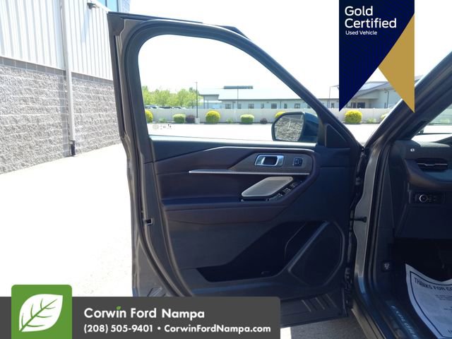 Certified 2025 Ford Explorer Platinum AWD/4WD image 12