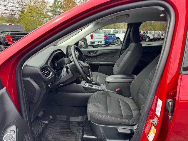 Certified 2025 Ford Escape Active w/ Cold Weather Package AWD/4WD image 9