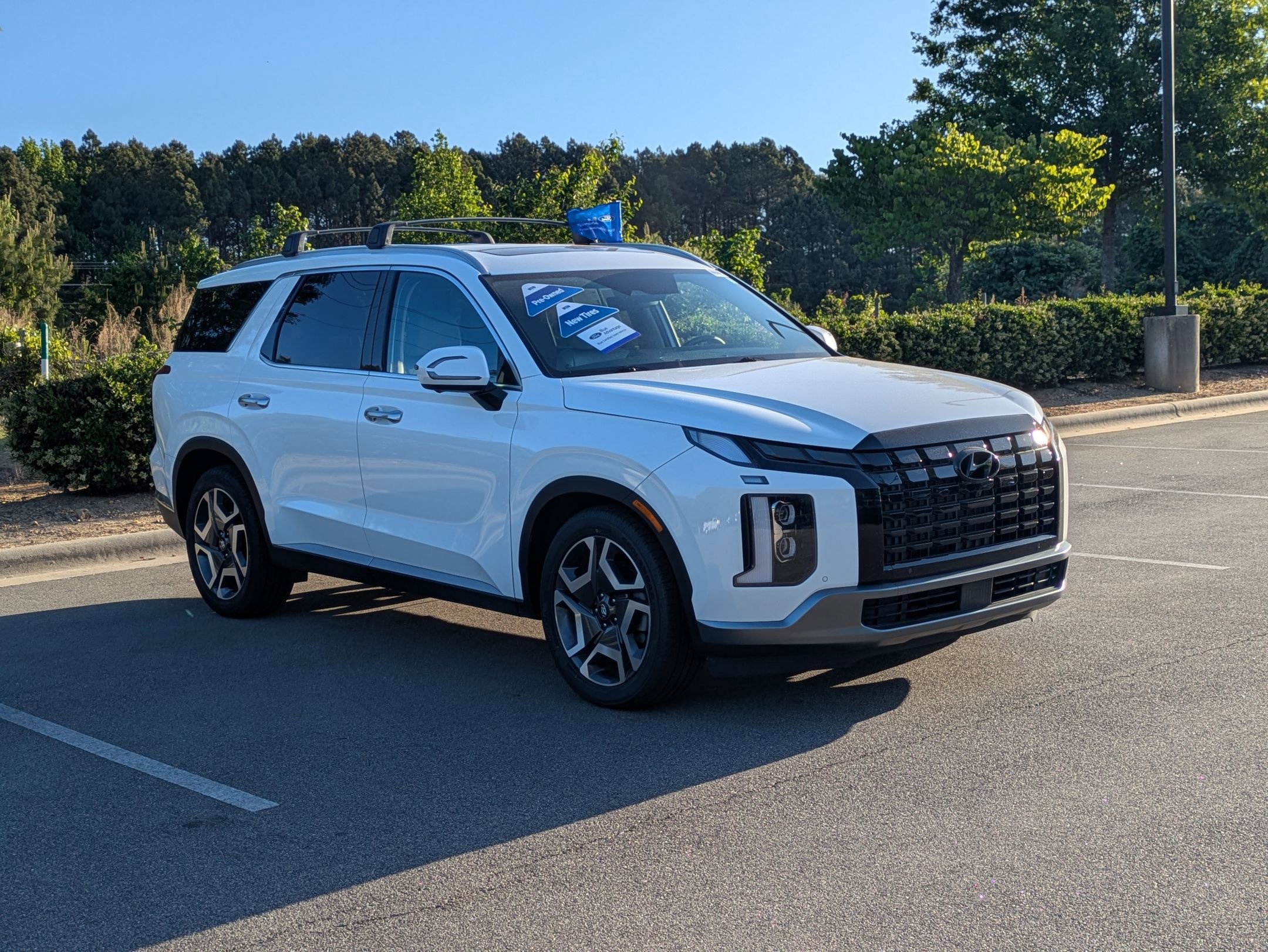 Used 2024 Hyundai Palisade SEL w/ Premium Package FWD image 8