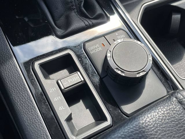 Used 2023 Toyota Tundra SR5 w/ SR5 Convenience Package AWD/4WD image 15