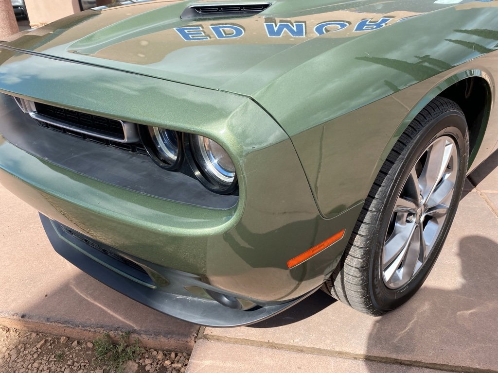Used 2021 Dodge Challenger SXT image 3