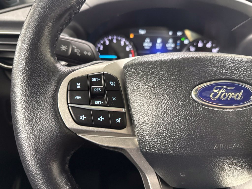Certified 2023 Ford Explorer XLT w/ Equipment Group 202A AWD/4WD image 25