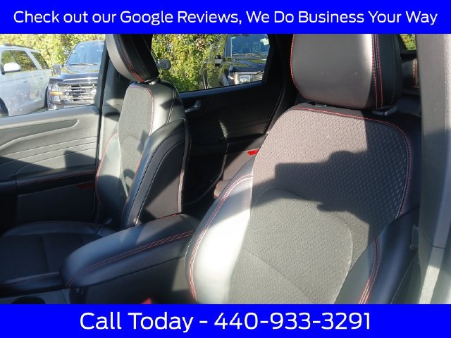 Certified 2025 Ford Escape ST-Line Select AWD/4WD image 20