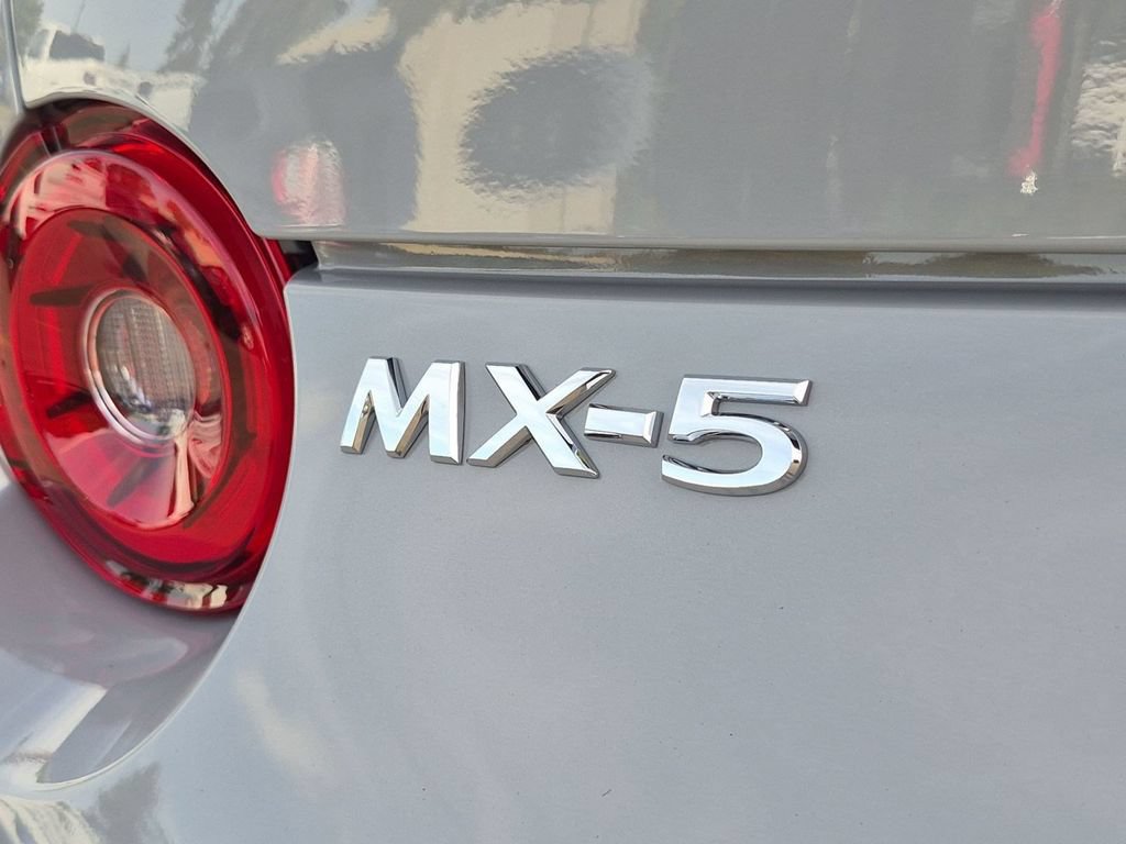 Used 2024 MAZDA MX-5 Miata Grand Touring w/ Weather Package RWD image 24