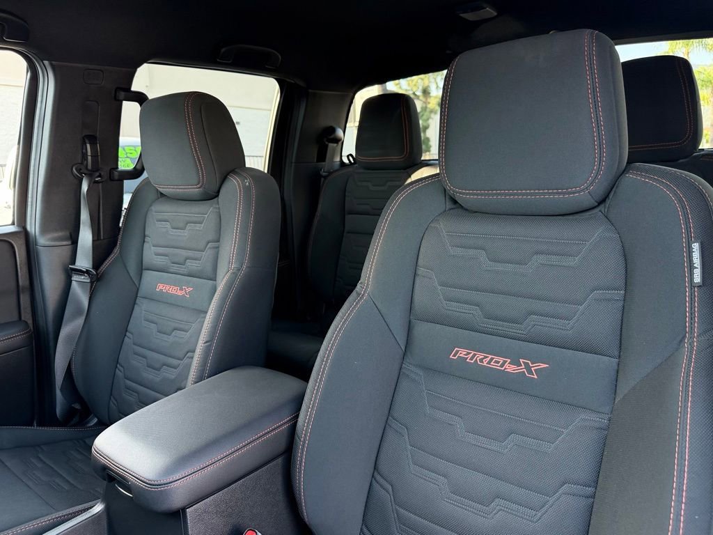 Used 2024 Nissan Frontier Pro-X w/ Pro Convenience Package image 16
