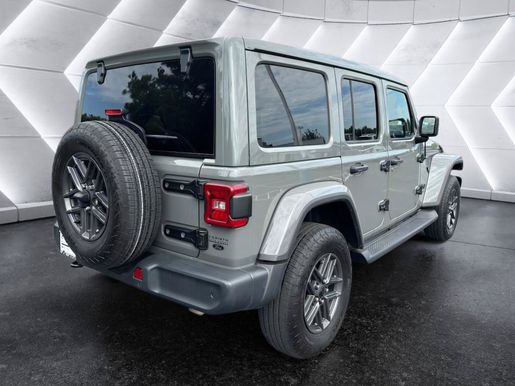 Used 2020 Jeep Wrangler Unlimited Sahara AWD/4WD image 7