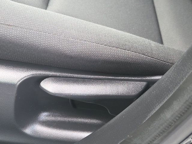 Used 2025 Toyota Corolla LE image 22