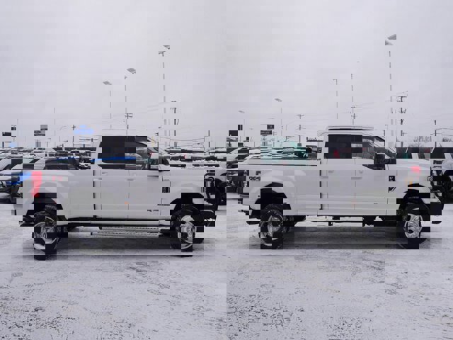 Certified 2017 Ford F350 Lariat w/ Tow Technology Bundle image 3