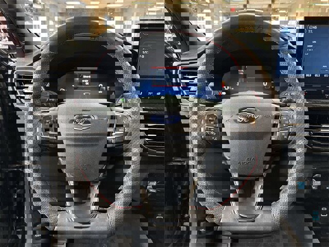 Certified 2023 Ford Escape ST-Line Select w/ Tech Pack #2 image 6