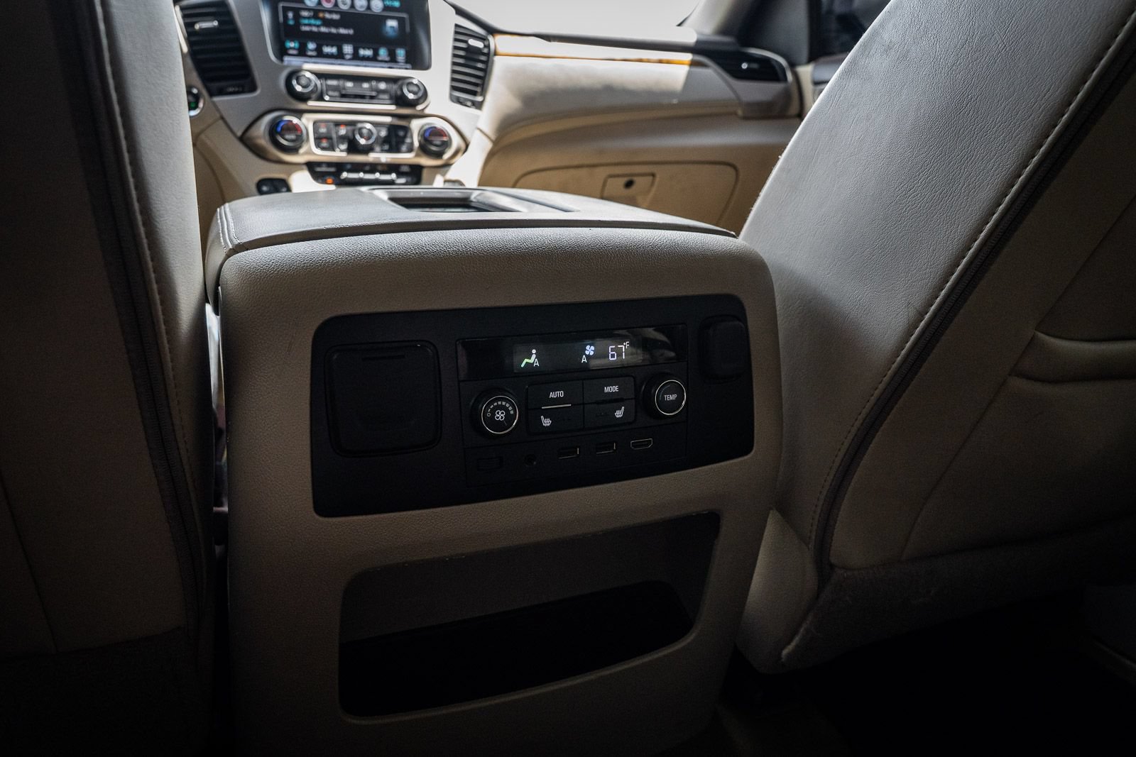 Used 2017 GMC Yukon Denali w/ Open Road Package RWD image 33