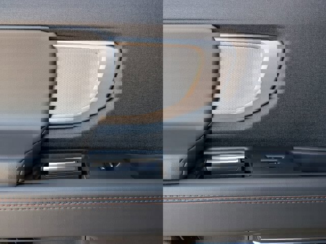 Certified 2025 Ford Expedition Active image 25